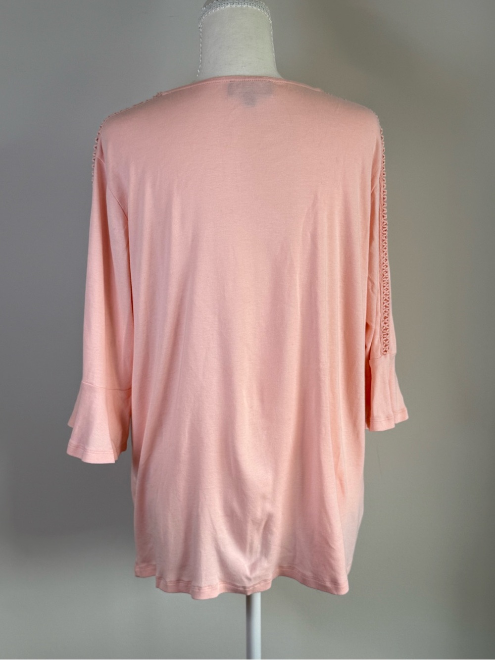 Laura Plus Pink Ruffle Sleeve V-Neck Top Size 2X - Picture 4 of 6